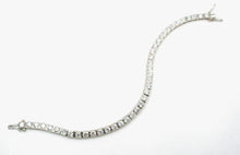 画像をギャラリービューアに読み込む, Stunning Art Deco Platinum 5.00 Ct. Diamond Strap Straight Line Bracelet