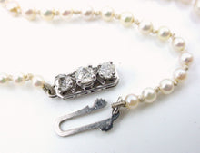 Charger l'image dans la galerie, BIRKS Canada Graduated Cultured Pearl Diamond Necklace