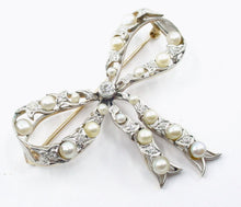 Load image into Gallery viewer, Lovely Platinum Belle Époque Diamond Pearl Gold Ribbon Bow Pin Brooch
