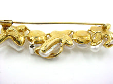 Charger l'image dans la galerie, Kai-Yin Lo Freshwater Pearl and Diamond Pendant-Brooch