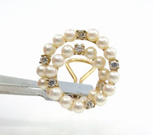 Carica l'immagine nel visualizzatore di Gallery, Luminous 14K Pearl & Diamond Swirl Roller-Coaster Ear clips