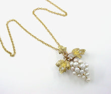 Load image into Gallery viewer, Lovely Edwardian Diamond Pearl 18k Gold Grape Pendant Necklace
