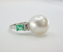 Load image into Gallery viewer, Lovely Art Deo Diamond Emerald South Sea Pearl Platinum Engagement Cocktail Ring