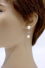 Charger l'image dans la galerie, Vintage Old Cut Diamond Pearl 14k White Gold Drop Earrings
