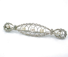 Carica l&#39;immagine nel visualizzatore di Gallery, Edwardian Platinum Diamond Bar Brooch Pin
