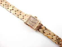 画像をギャラリービューアに読み込む, Handsome Brick Motif 1940&#39;s 14k Rose Gold Bracelet Watch

