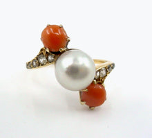 Carica l&#39;immagine nel visualizzatore di Gallery, Antique Romantic Toi et Moi Coral Pearl 14k Yellow Gold Engagement Ring
