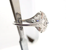 画像をギャラリービューアに読み込む, Art Deco Platinum OEC Diamond Sapphire Bombe Engagement Dinner Ring
