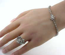 Charger l&#39;image dans la galerie, Platinum Diamond 1940s Retro Period Ring
