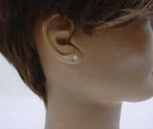 Carica l&#39;immagine nel visualizzatore di Gallery, SALE--Classic Platinum Diamond Stud Earrings--Princess Cut .40 Ct
