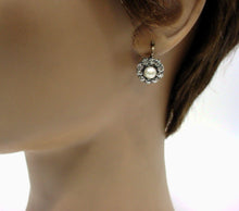 画像をギャラリービューアに読み込む, Antique Edwardian 1.80 Ct Diamond Pearl Halo Drop Silver Top Gold Earrings
