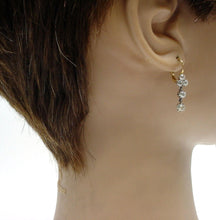 Carica l&#39;immagine nel visualizzatore di Gallery, Edwardian Belle Époque Sweet Diamond Platinum 18k Gold Antique Drop Earrings

