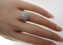 Carica l&#39;immagine nel visualizzatore di Gallery, Old European Cut Diamond Platinum Art Deco Engagement Cocktail Ring
