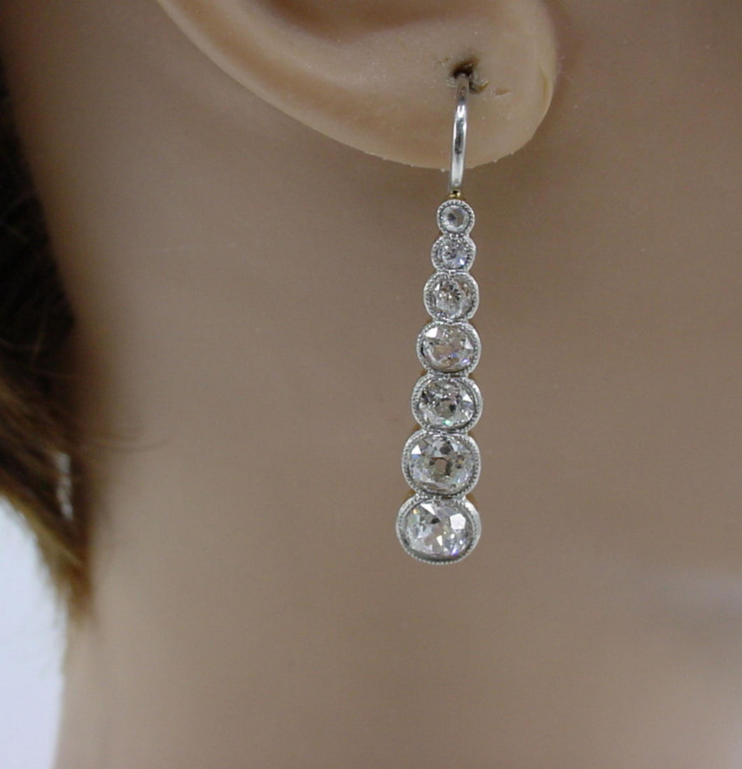 Very Fine Platinum Edwardian Belle Époque 2.00 Ct Diamond Drop Earrings