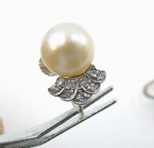 画像をギャラリービューアに読み込む, Edwardian Platinum Diamond Pearl Earrings
