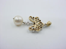 Carica l&#39;immagine nel visualizzatore di Gallery, Edwardian Platinum Diamond Drop Pearl 18k Gold Pendant
