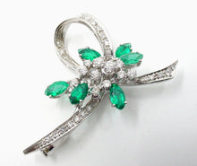 Charger l&#39;image dans la galerie, Charming Old Cut Diamond Synthetic Emerald 18k White Gold Ribbon Brooch
