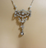 Rare Belle Époque Edwardian European 2.40 Ct Diamond Gold Ribbon Chain Necklace