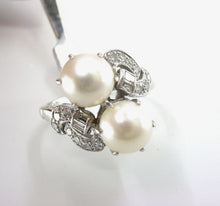Load image into Gallery viewer, Elegant Vintage Toi et Moi Mixed Cut Diamond Pearl Platinum Engagement Ring
