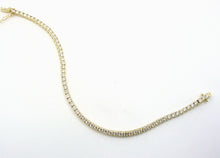 Load image into Gallery viewer, Lovely 4.16 Ct. Diamond Link 14k Gold Tennis Bracelet
