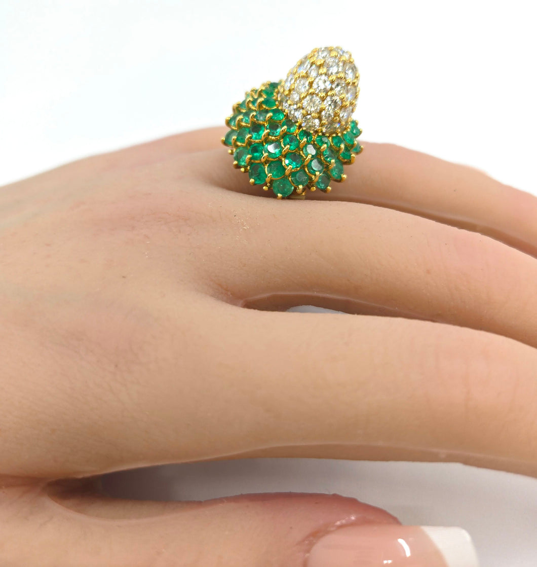 Remarkable Dimensional 2.30 Ct Diamond Emerald Gold 